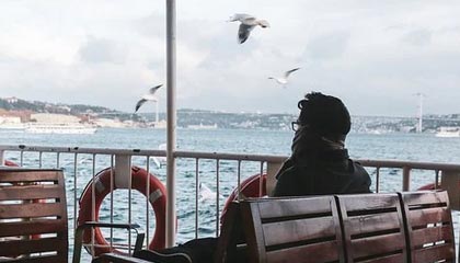 韦德、波什、德隆、布泽尔、里德、普林斯等梦八成员领名人堂夹克